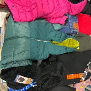 Winter Costco Clothing #1 | 250pcs - Image 3