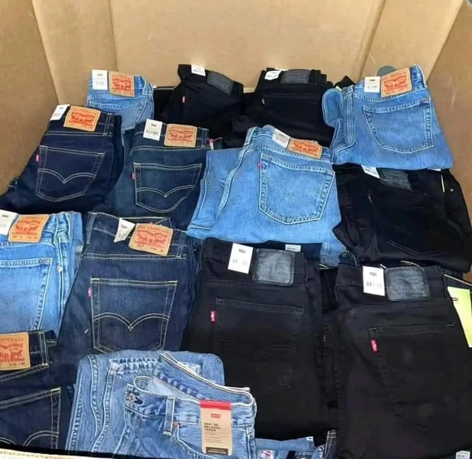 Levi’s Vintage Clothing Lot (300 Mixed Items) product inventory