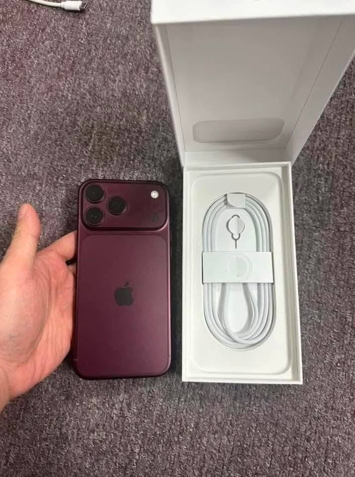iPhone 18 Pro Max wholesale product photo