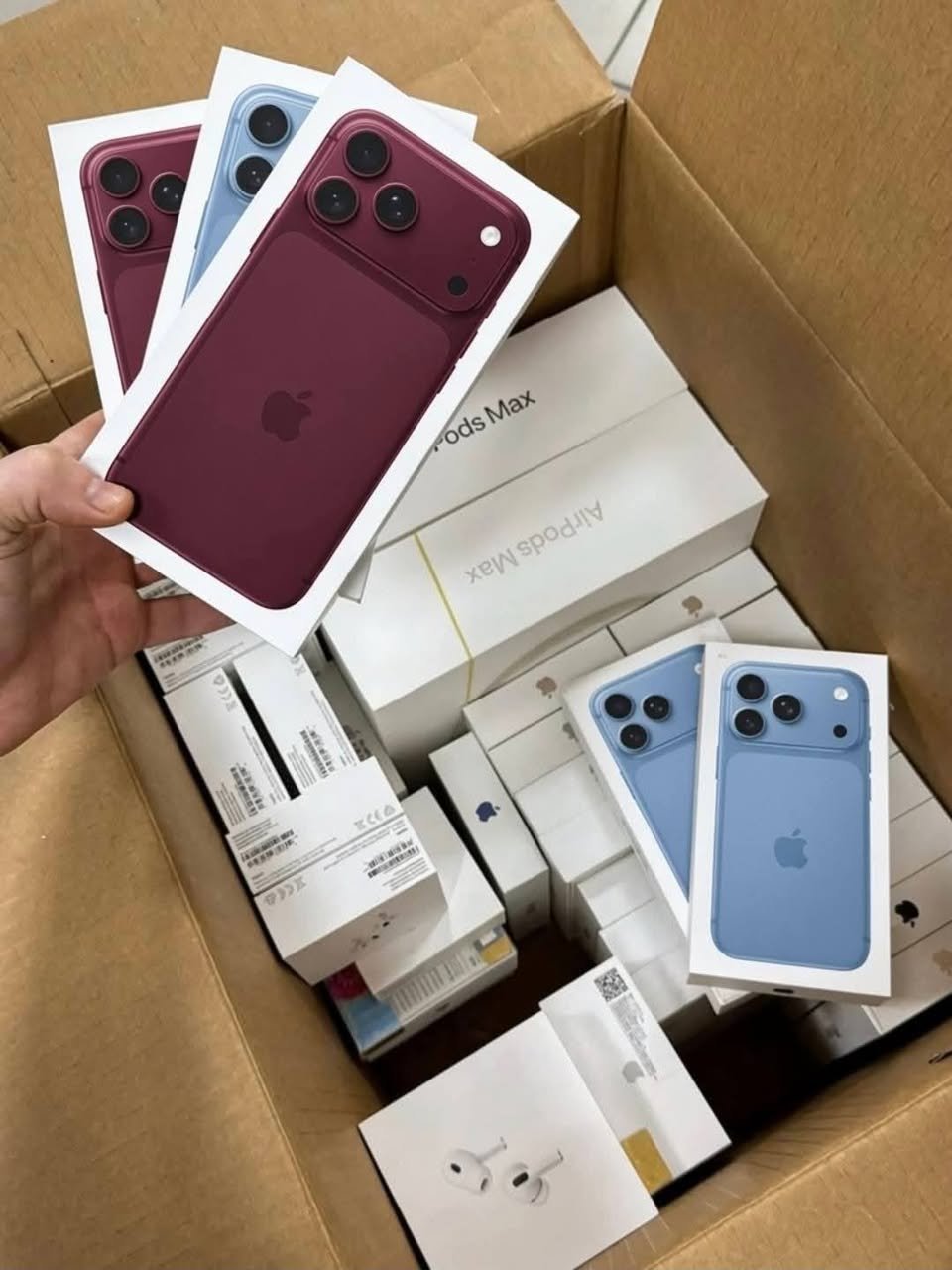iPhone 18 Pro Max wholesale product photo