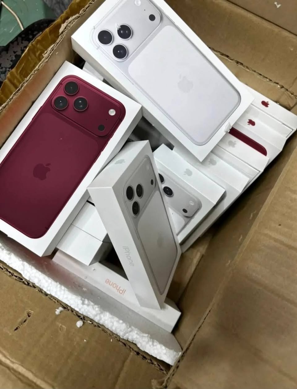 iPhone 18 Pro Max wholesale product photo