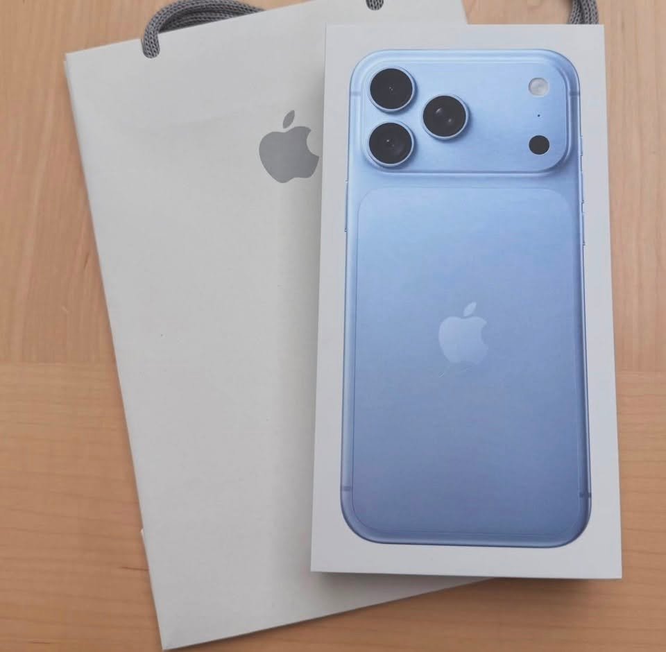 iPhone 18 Pro Max wholesale product photo