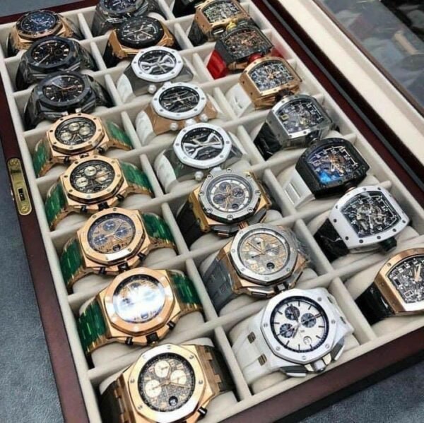 CASUAL WATCH PALLETS wholesale inventory for resellers