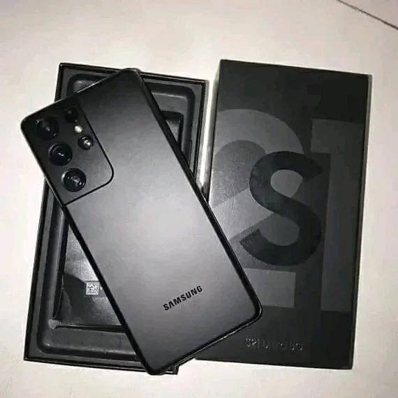 Samsung S21 Ultra wholesale product photo