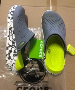 Crocs Footwear Wholesale Pallets product inventory